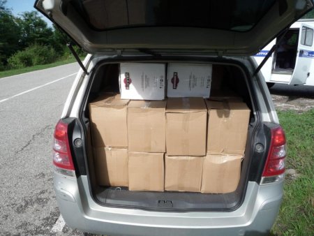 Почти тонну спирта перевозила в своей легковушке жительница Кабардино-Балкарии