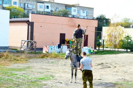 Нефтекумские казаки помогают молодежи готовиться к службе в армии