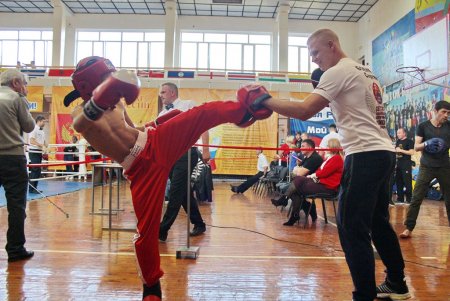 Минераловодские кикбоксеры с успехом выступили на  турнире в Невинномысске