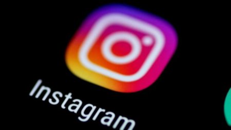 Instagram требует дату рождения от новых участников