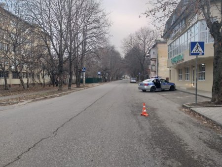 Полиция разыскивает водителя сбившего пешехода в Кисловодске