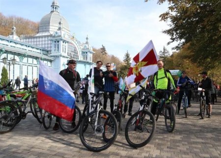 Росгвардейцы стали участниками праздничного велопробега в Железноводске
