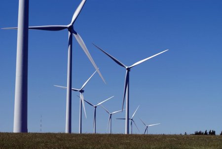 В Калмыкии  введены в промышленную эксплуатацию ветроэлектростанции, ставшие крупнейшими объектами генерации в регионе