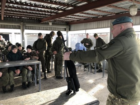 Минераловодские школьники приняли участие в военных стрельбах
