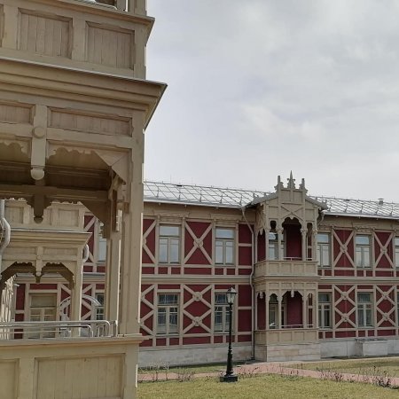 В Ессентуках, в санатории «Москва» открыли отреставрированный корпус старинной «Новоказенной гостиницы»