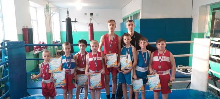 Юные спортсмены из Апанасенковского округа стали победителями краевого турнира по боксу