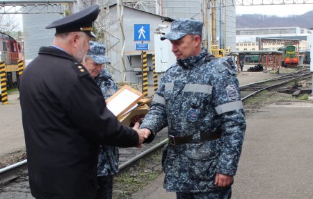 Директор Краснодарского филиала охраны Минтранса поздравил транспортников Кубани и Крыма
