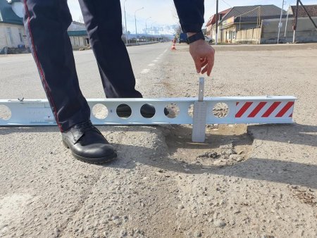 В Кабардино-Балкарии сотрудниками Госавтоинспекции осуществляется ежедневный надзор за состоянием улично-дорожной сети
