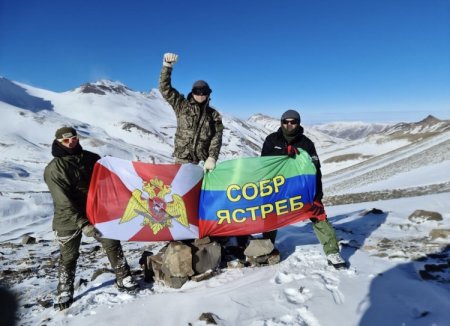 Росгвардейцы покорили гору Пабаку в Дагестане