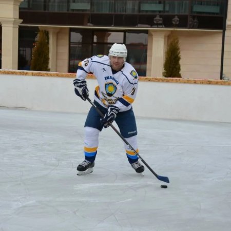 В День защитника Отечества в Кисловодске прошло хоккейное шоу