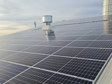 В Невинномысске завод «Сен-Гобен» запустил собственную солнечную электростанцию
