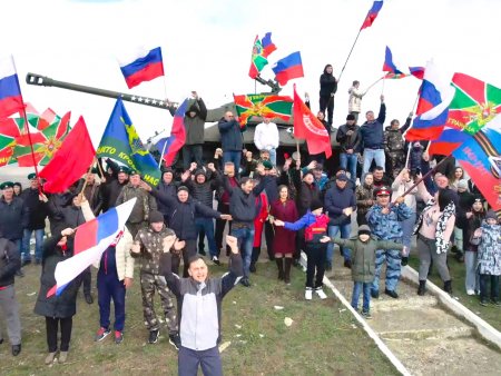 Автопробег в поддержку Президента и российских военнослужащих прошёл в Благодарненском округе