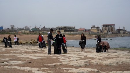 Экологическая акция "Чистый берег" прошла в Дербенте