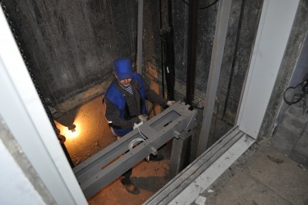 В многоквартирных домах Кисловодска приступают к замене лифтов