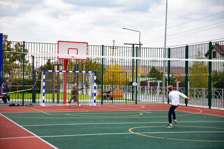В рамках нацпроекта «Жилье и городская среда» на Ставрополье продолжается строительство современных детских спортивных площадок