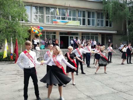 В Кисловодске более 900 школьников отметили последний звонок