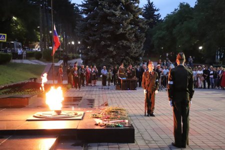 Мероприятия ко Дню памяти и скорби прошли на мемориале «Огонь Вечной Славы» в Пятигорске