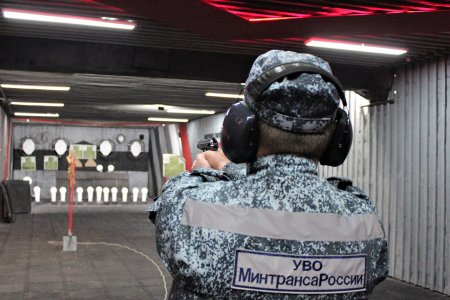 В Новосибирске ведомственная охрана Минтранса России отработала применение спецсредств и оружия