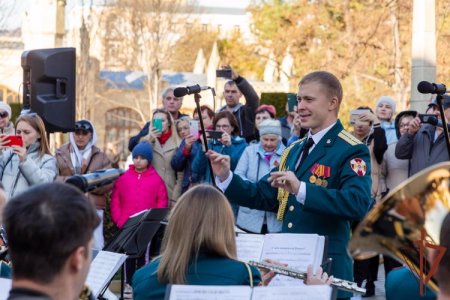 В Кисловодске оркестр Росгвардии принял участие в патриотическом мероприятии