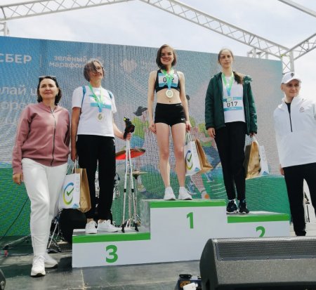 Преподаватель Ставропольского филиала Президентской академии завоевала золото на Всероссийском массовом забеге «Зеленый марафон»