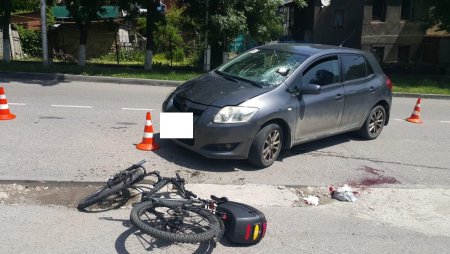 Нарушительница ПДД из Кисловодска сбила велосипедиста