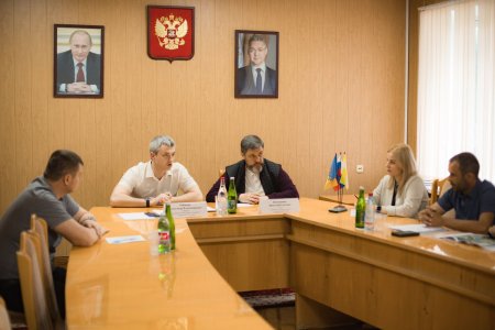 Министр ЖКХ Ставрополья Александр Рябикин провел выездной прием граждан в Новопавловске