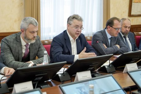 Губернатор Ставрополья встретился с региональным активом Народного фронта